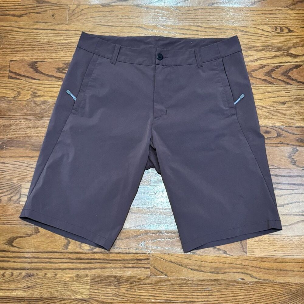 Houdini MTM Thrill Twill Shorts. Men’s Large